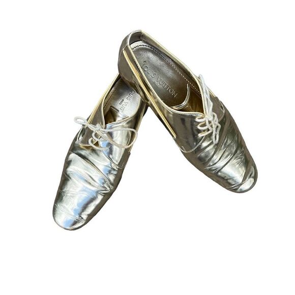 Louis Vuitton Other - LOUIS VUITTON Men’s Gold Lace Up Derby Shoe Size 9